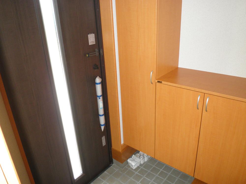 Entrance. Same specification example