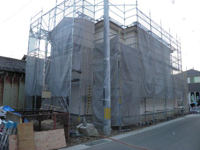 Local appearance photo. Local (12 May 2013) Shooting