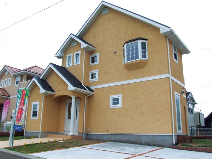 Local appearance photo. Maple Series ・ 2-5-13 image, European castles quietly nestled in the forest