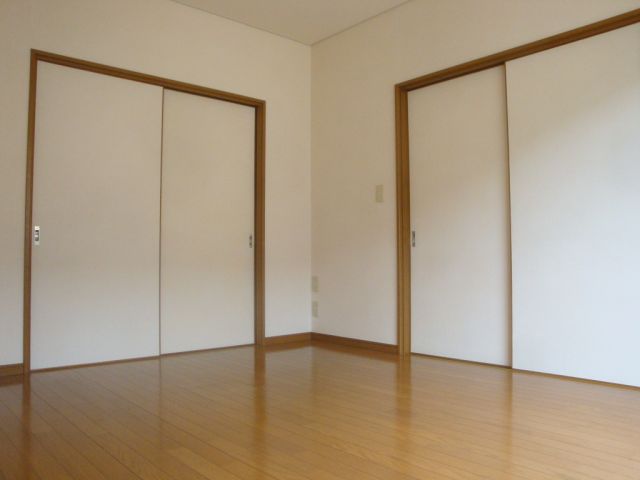 Living and room. Spacious 7 Pledge of Western-style. It will put the furniture freely because the sliding door of.