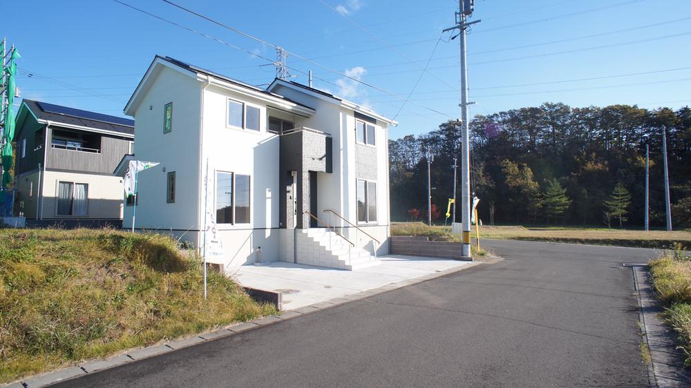 Local photos, including front road