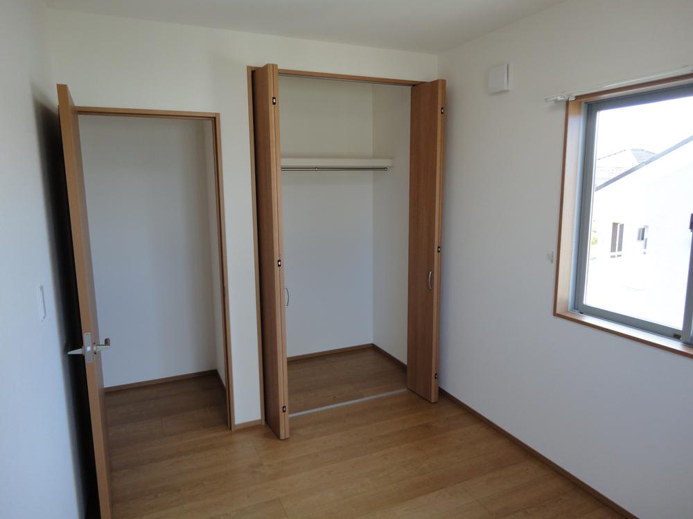 Non-living room. Indoor (11 May 2013) Shooting