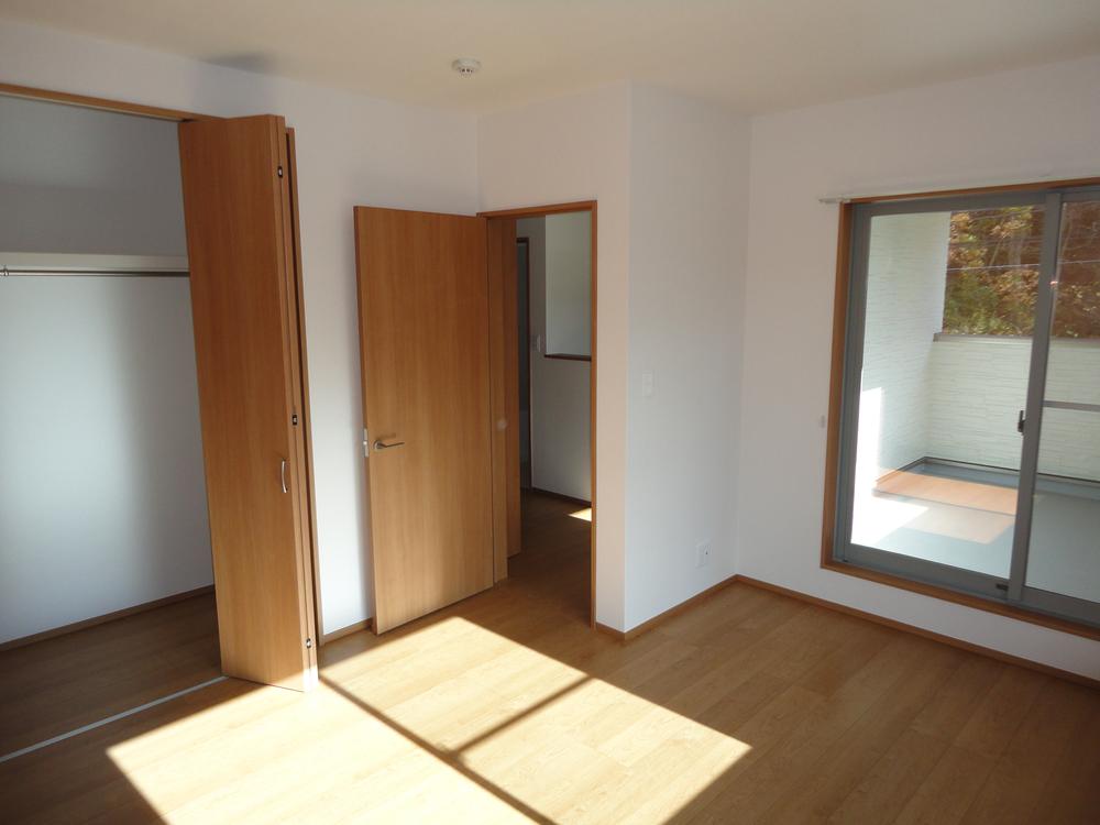 Non-living room. Indoor (11 May 2013) Shooting