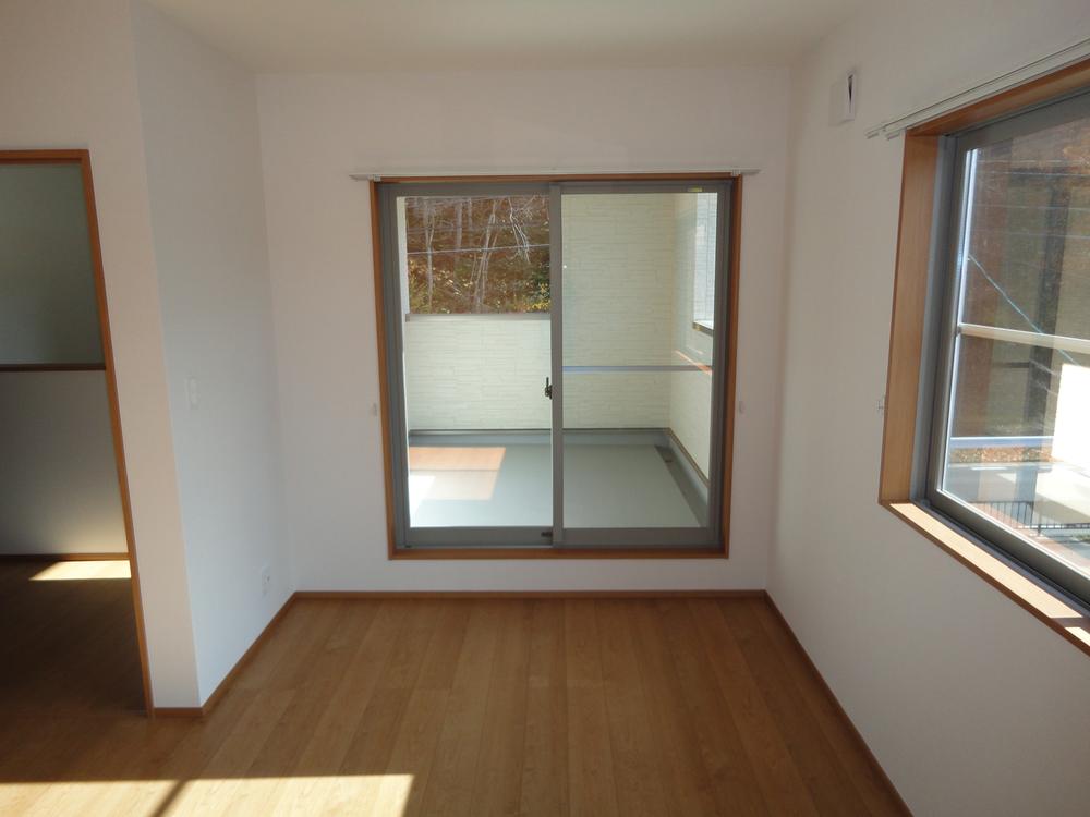 Non-living room. Indoor (11 May 2013) Shooting