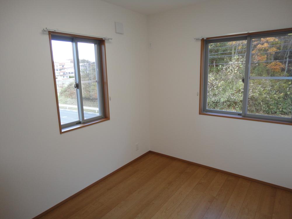 Non-living room. Indoor (11 May 2013) Shooting