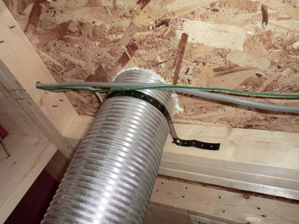 Construction ・ Construction method ・ specification. Part that passes through the wall of the building also has achieved high C value has been air-tight construction of the (air-tightness).