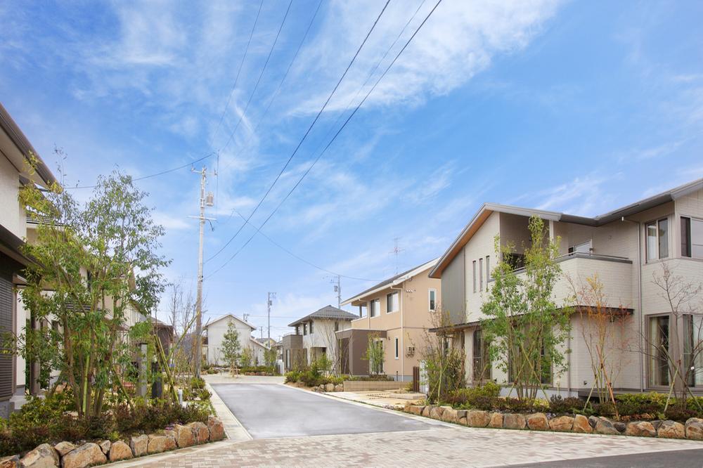 Sale already cityscape photo. Rooftops of smart common City Akaishidai