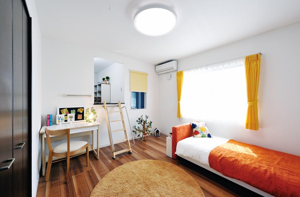 Model house photo. Western-style with a loft where there is popular with children. The model house is, Available in two types with a loft Western-style