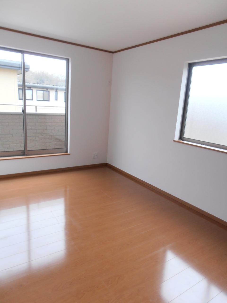 Other introspection. «Same specifications Photos»