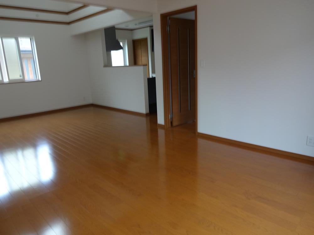 Living.  ■ There is also a 21.7 quires spacious LDK