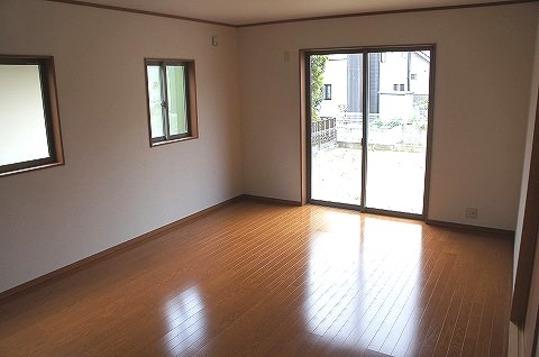 Same specifications photos (living). Living example of construction (the same specifications of the construction company)