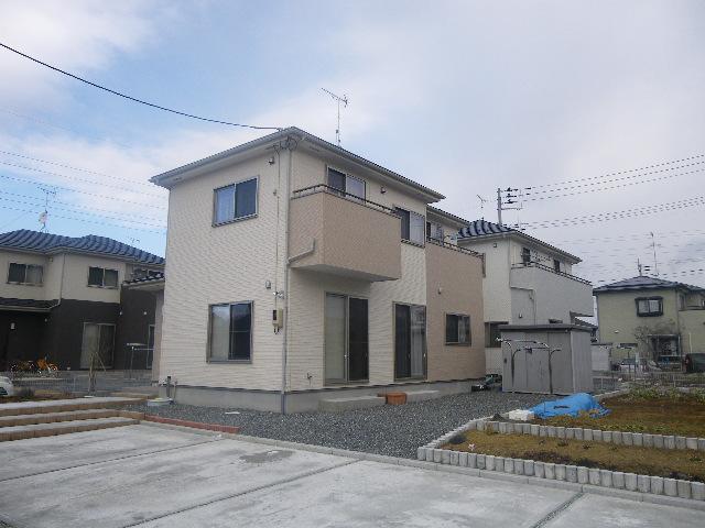 Same specifications photos (appearance). 4 Building