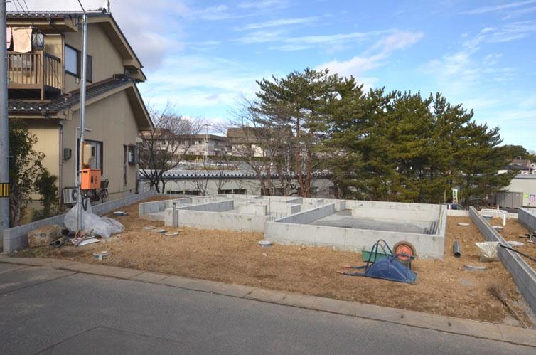 Local photos, including front road. December 17, currently