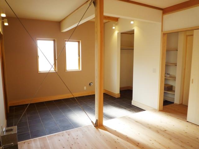 Entrance. Wide entrance Doma, Shoes cloak also