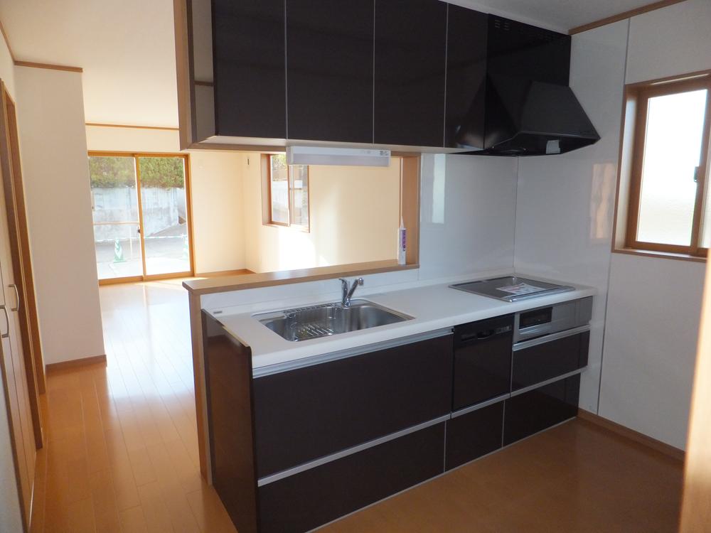 Kitchen. Local (12 May 2013) Shooting