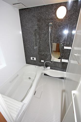 Same specifications photo (bathroom). (1 Building) same specification
