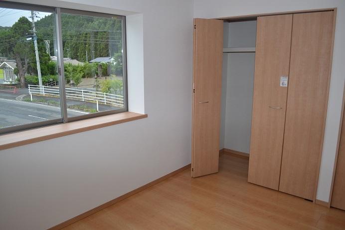 Non-living room. Same specifications Construction Case photo Building 3