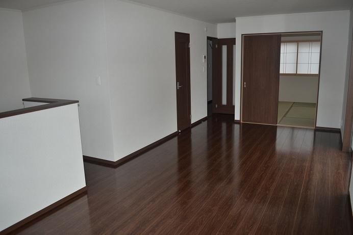 Same specifications photos (living). Face-to-face kitchen