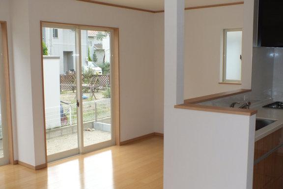 Living. ● same specifications ●