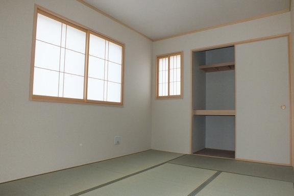 Other introspection. ● same specifications ●