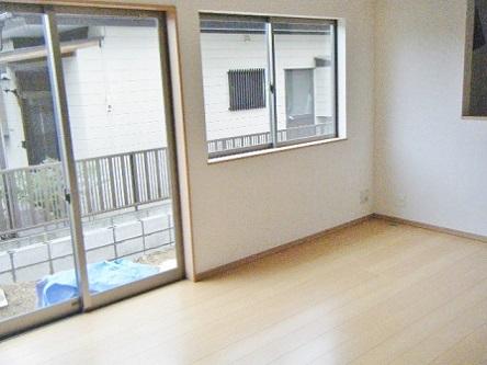 Same specifications photos (living)