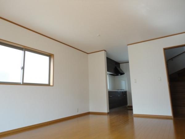 Same specifications photos (living)