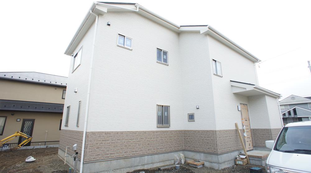 Local appearance photo