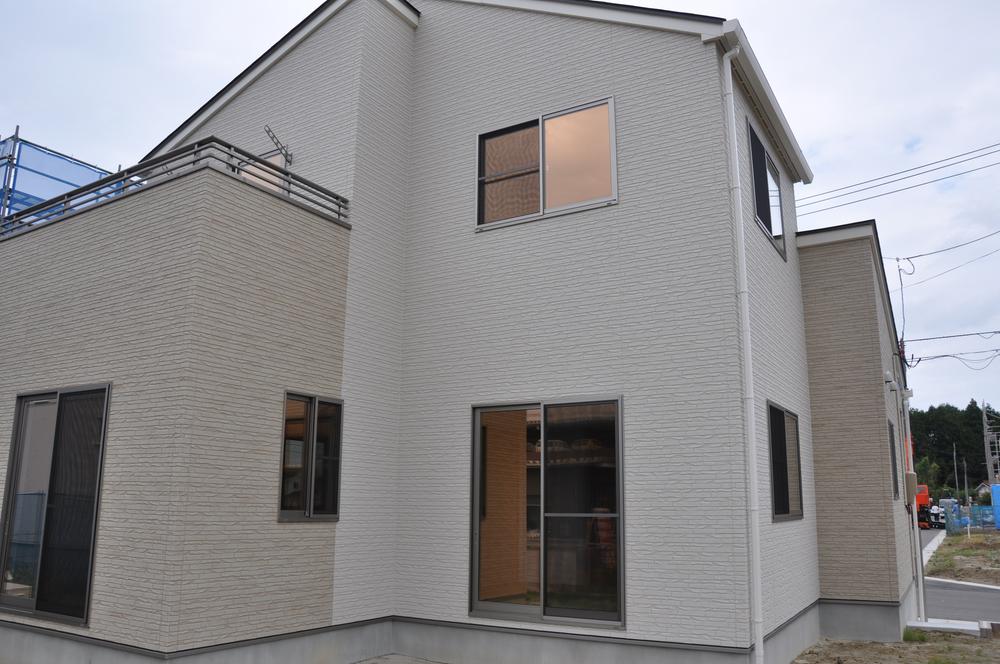 Local appearance photo