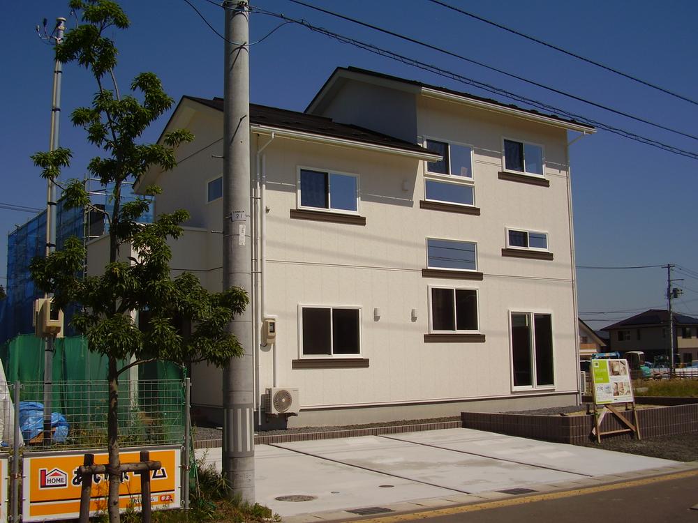 Local appearance photo