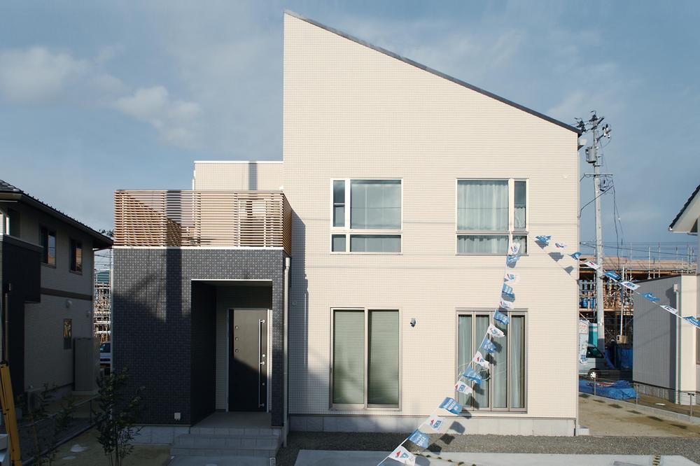 Local appearance photo. 3 Building appearance