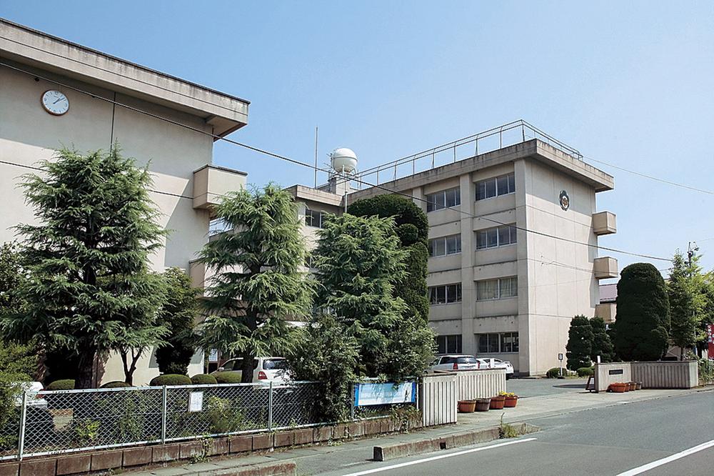 Junior high school. 1280m to Masuda Middle School