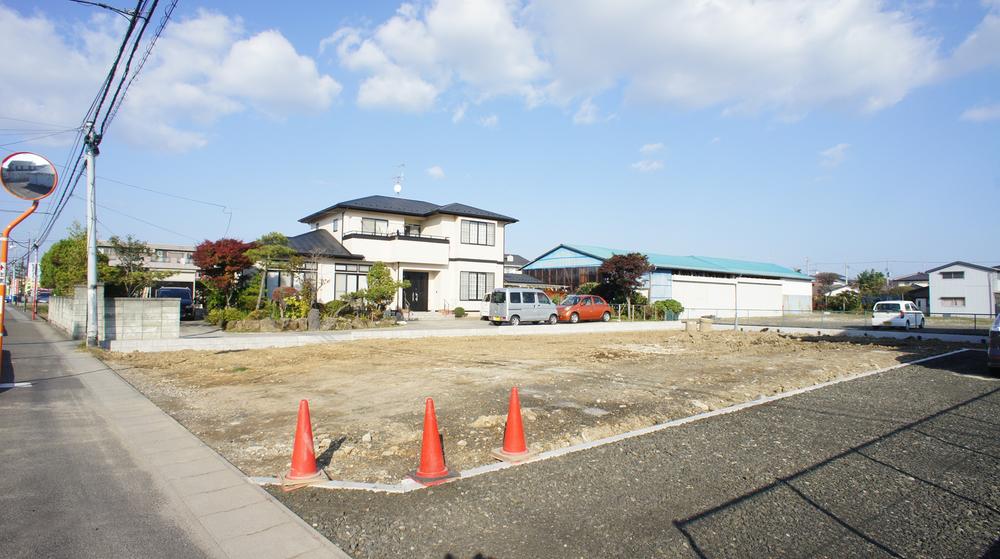 Local photos, including front road