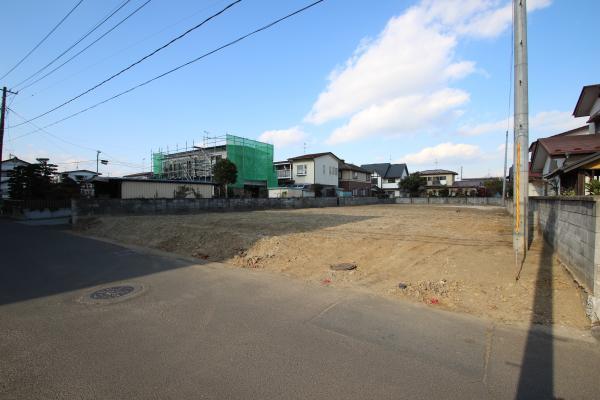 Local photos, including front road