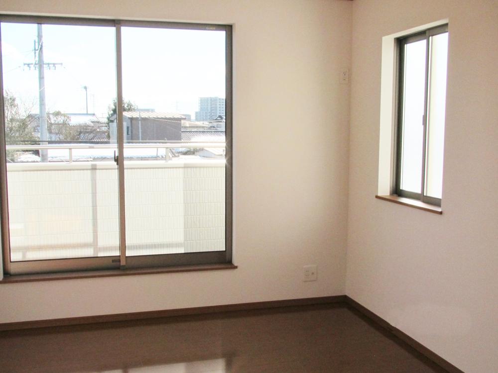 Non-living room. Same specification example