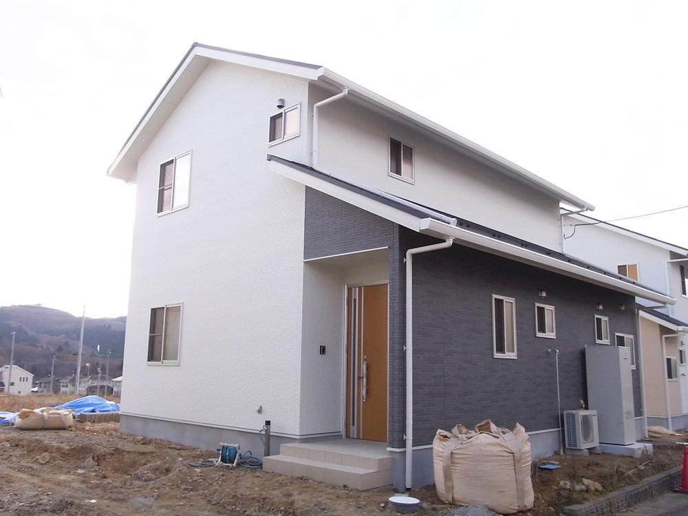 Local appearance photo. D Togaikan / Tired does not come in a two-tone color simple appearance (December 2013 shooting)