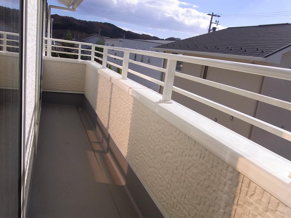 Balcony. Second floor balcony (2013 November shooting)