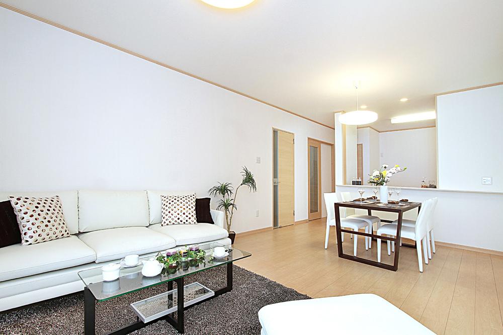 Living. (2013 / 7 / 30 shooting)