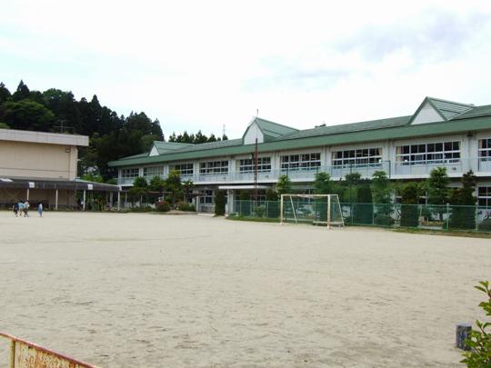 Primary school. Medeshima until elementary school 2000m