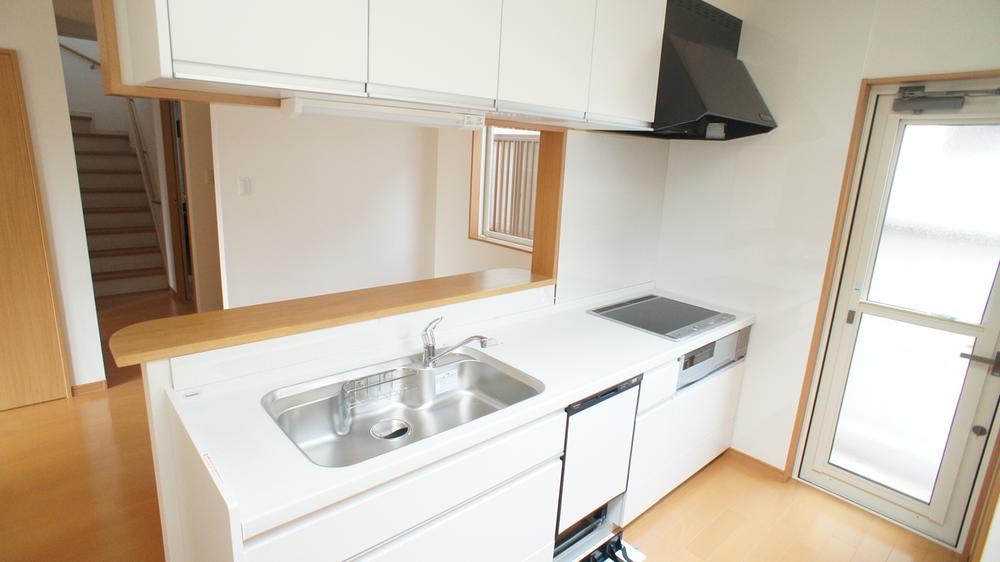 Same specifications photo (kitchen)