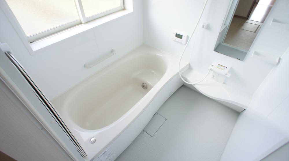 Same specifications photo (bathroom)