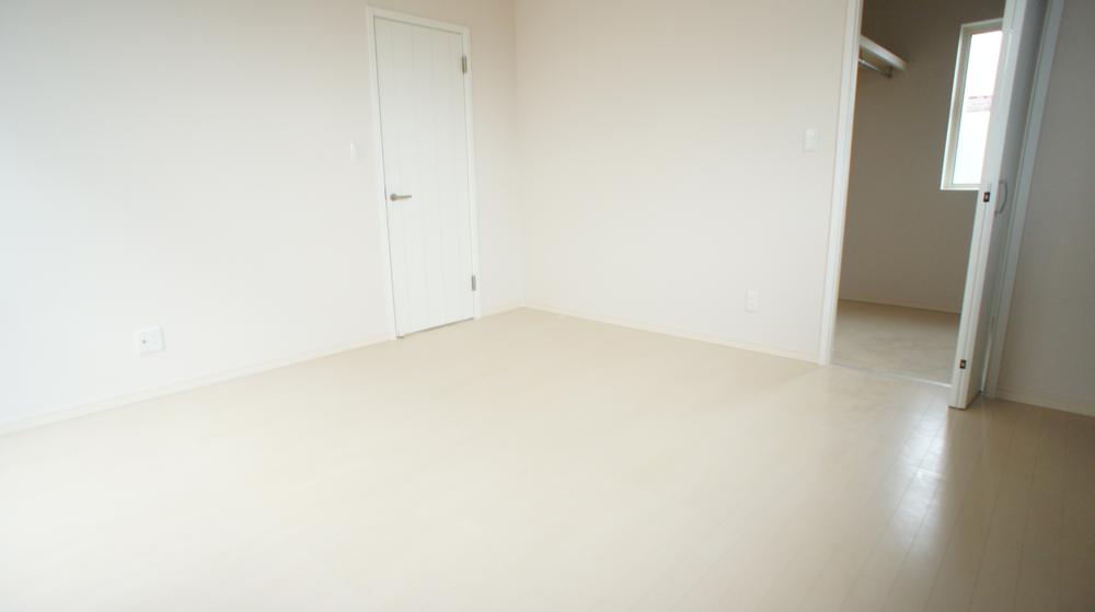 Non-living room. 2F Western-style