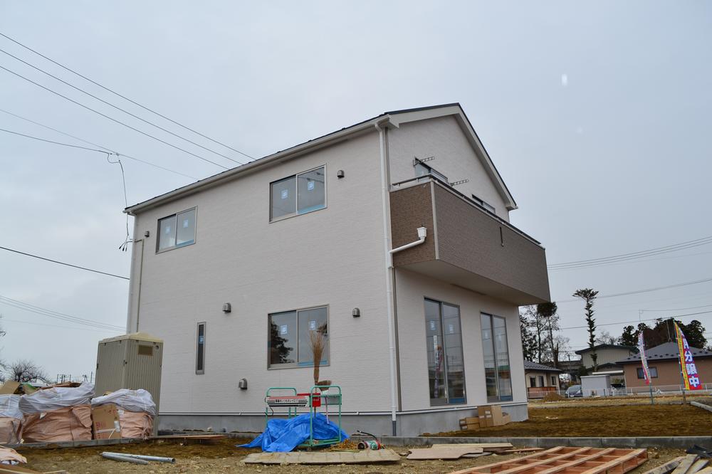 Local appearance photo. 2013 December shooting