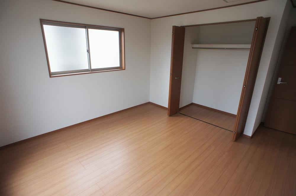 Same specifications photos (Other introspection). Western-style same specification example