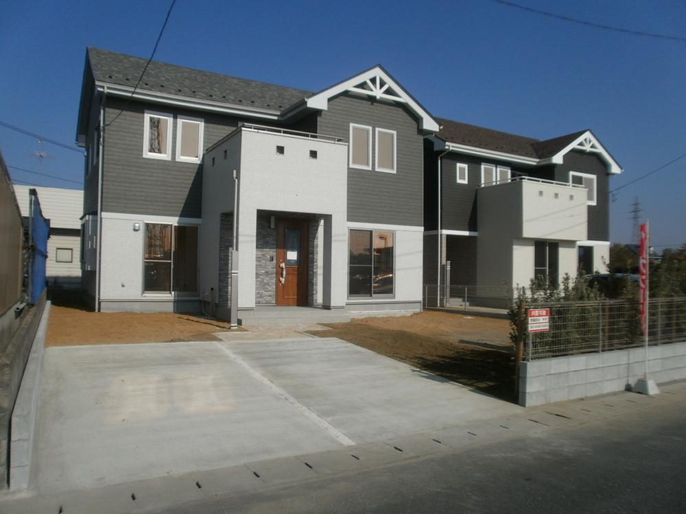 Parking lot. Local (11 May 2013) Shooting