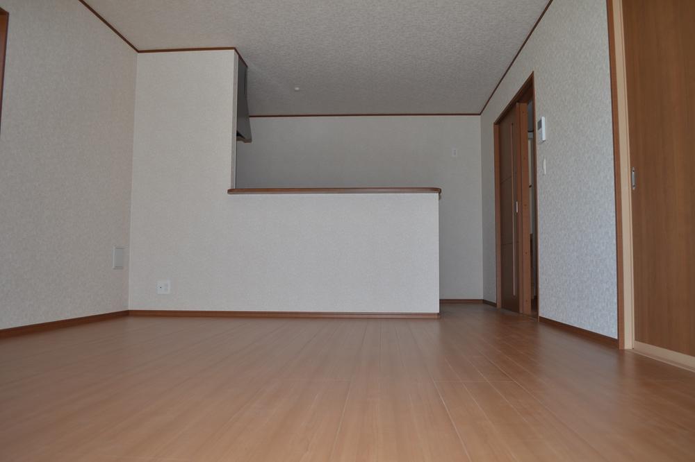 Same specifications photos (living). Same specifications