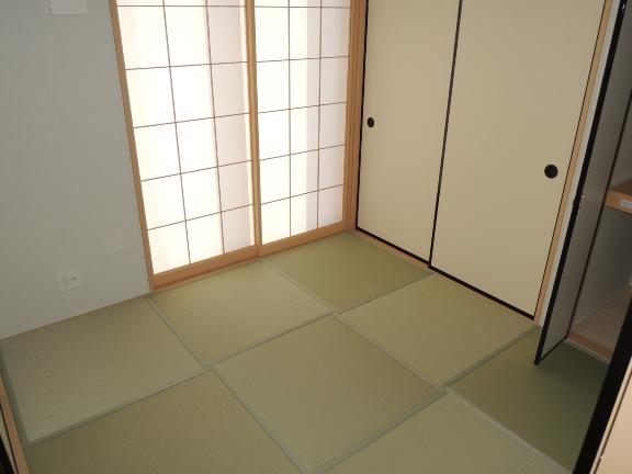 Same specifications photos (Other introspection)