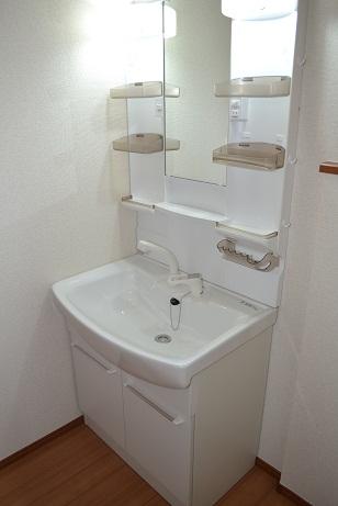 Wash basin, toilet. Same specifications Ceramic surface ball is flat bottom, Not to interfere with the hose-type single lever shower faucet, Cleaning supplies such as buckets and brushes also entire storage wide base cabinet