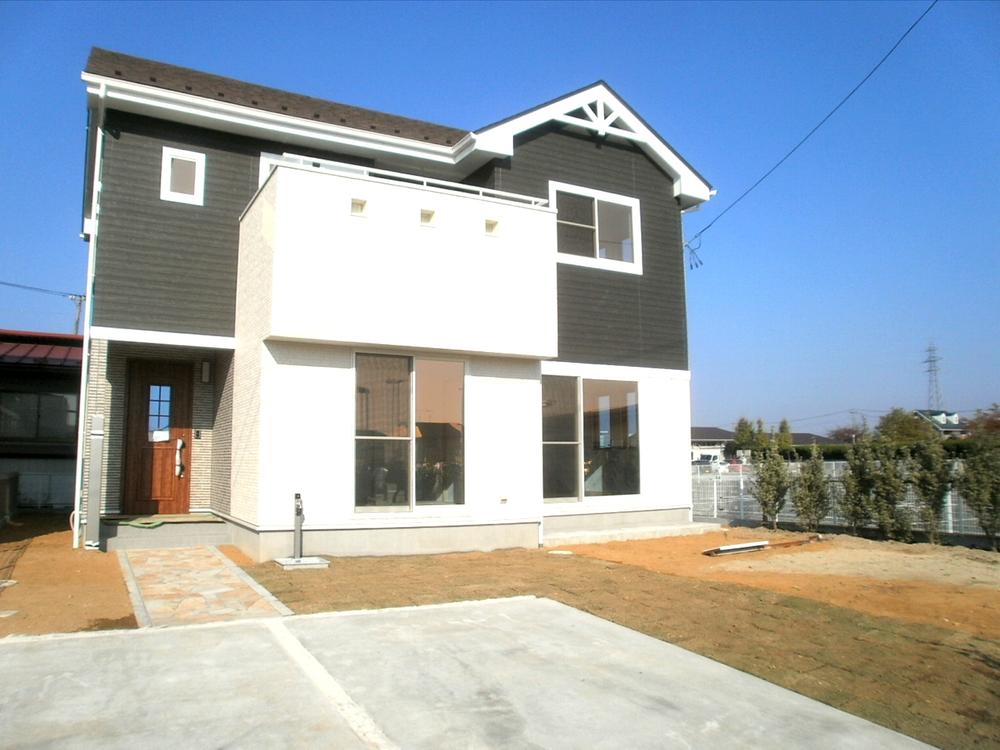 Local appearance photo. Local (11 May 2013) Shooting