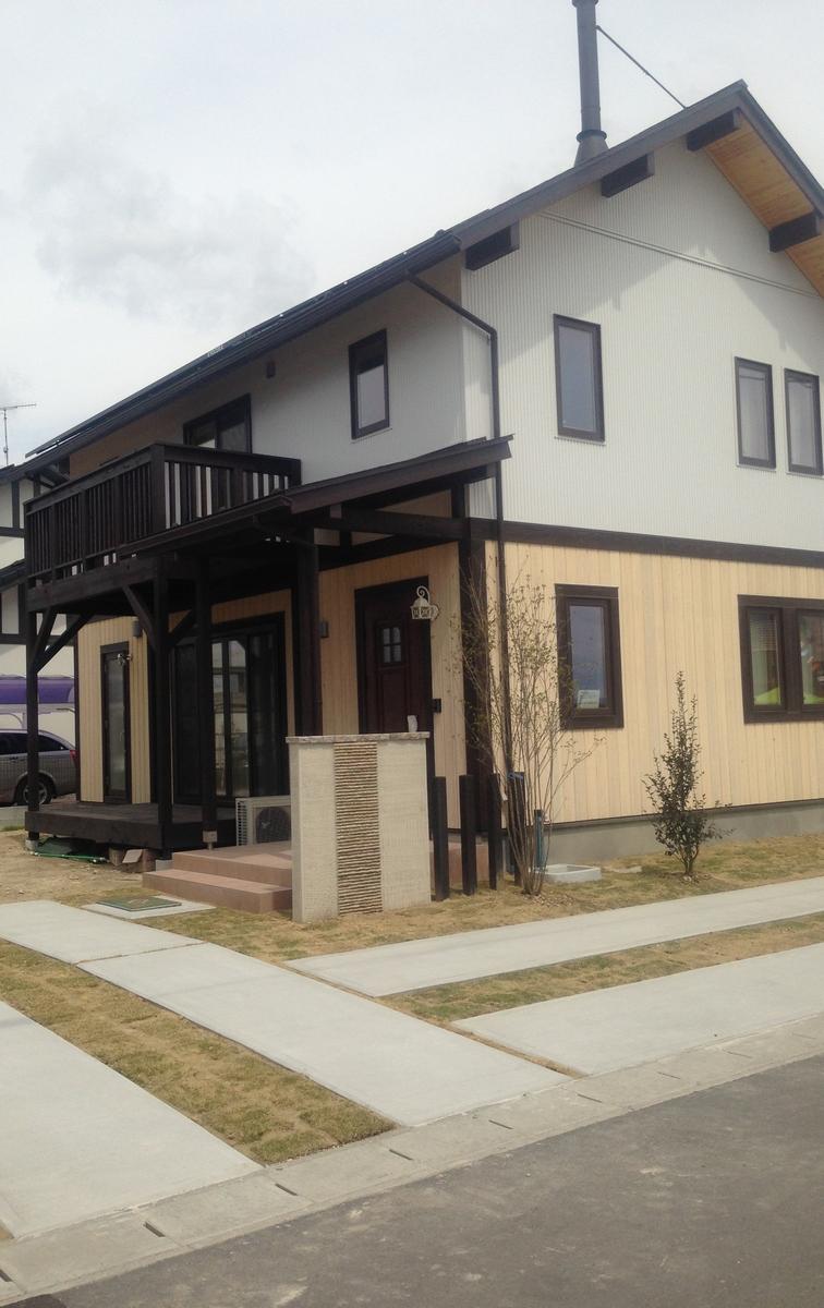 Building plan example (exterior photos). Building plan example