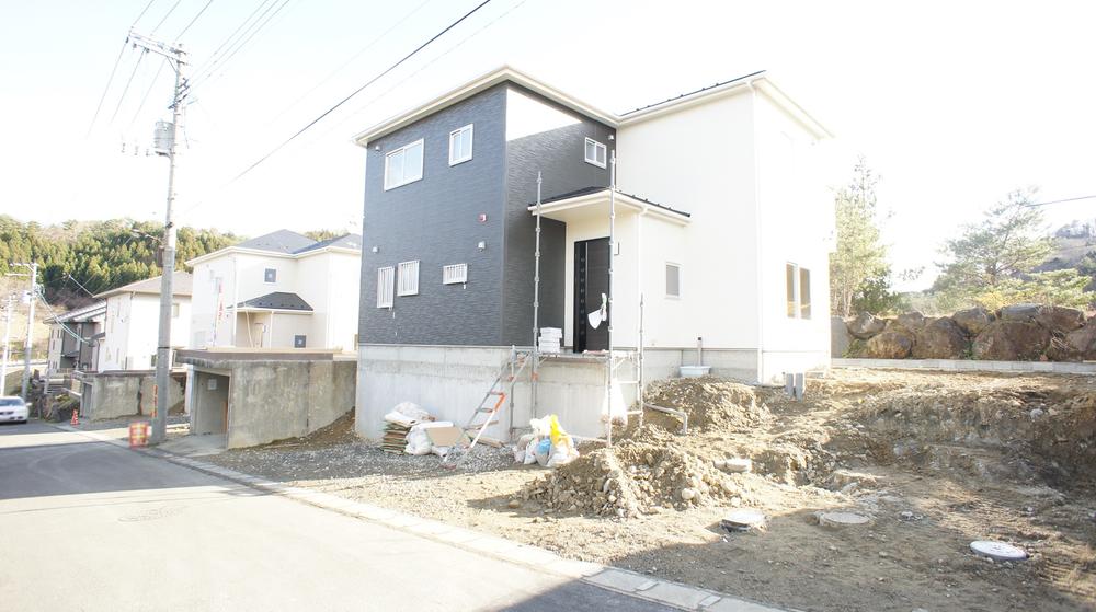 Local photos, including front road